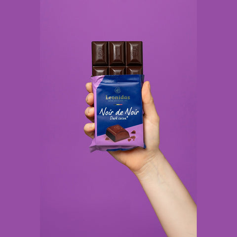 Noir de noir – juodojo šokolado plytelė su ganache įdaru, 75 g